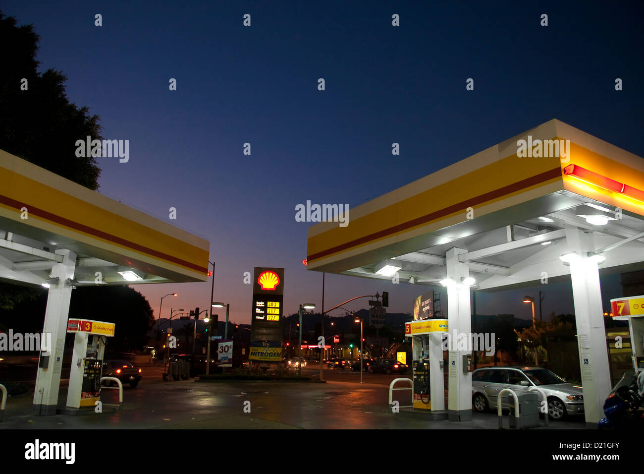 American Shell Gas Station at twilight Stock Photo