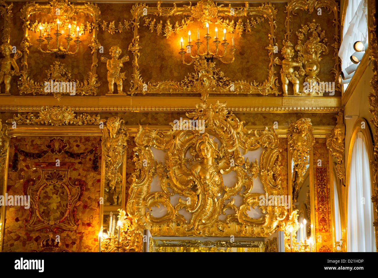 Restored Amber Room in Catherine Palace, Tsarskoye Selo, Pushkin, St. Petersburg, Russia, Europe Stock Photo