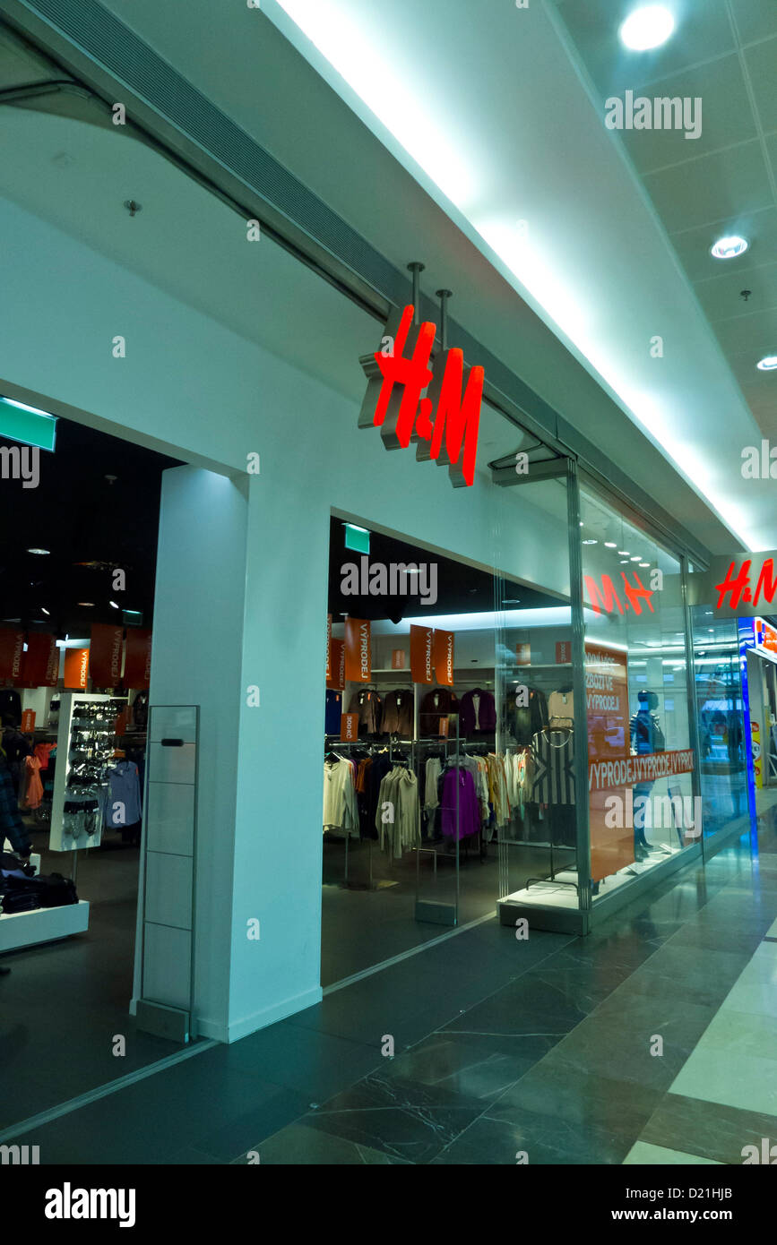 H&M store entrance and logo Stock Photo - Alamy