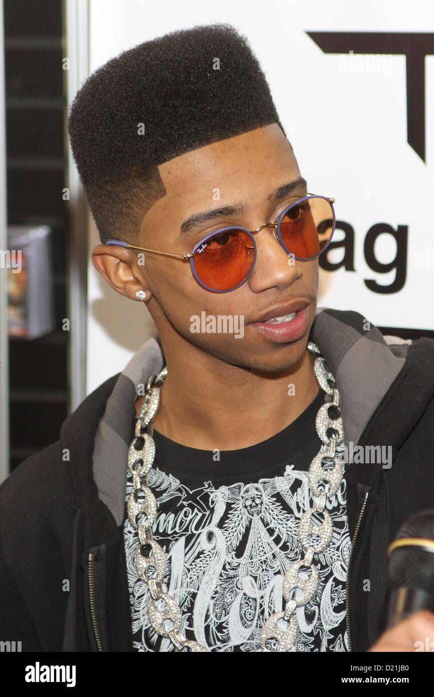 Lil Twist Inside For Celebrity Candids At Consumer Electronics