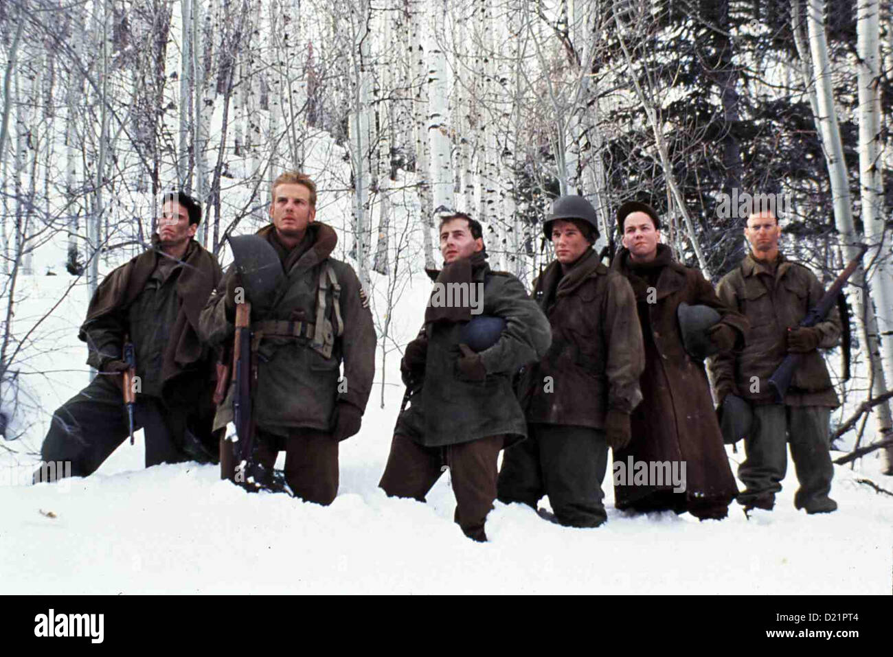 Spezialeinheit Iq  Midnight Clear,  Kevin Dillon, Peter Berg, Arye Gross, Ethan Hawke, Frank Whaley, Gary Sinise Im Winter 1944 Stock Photo
