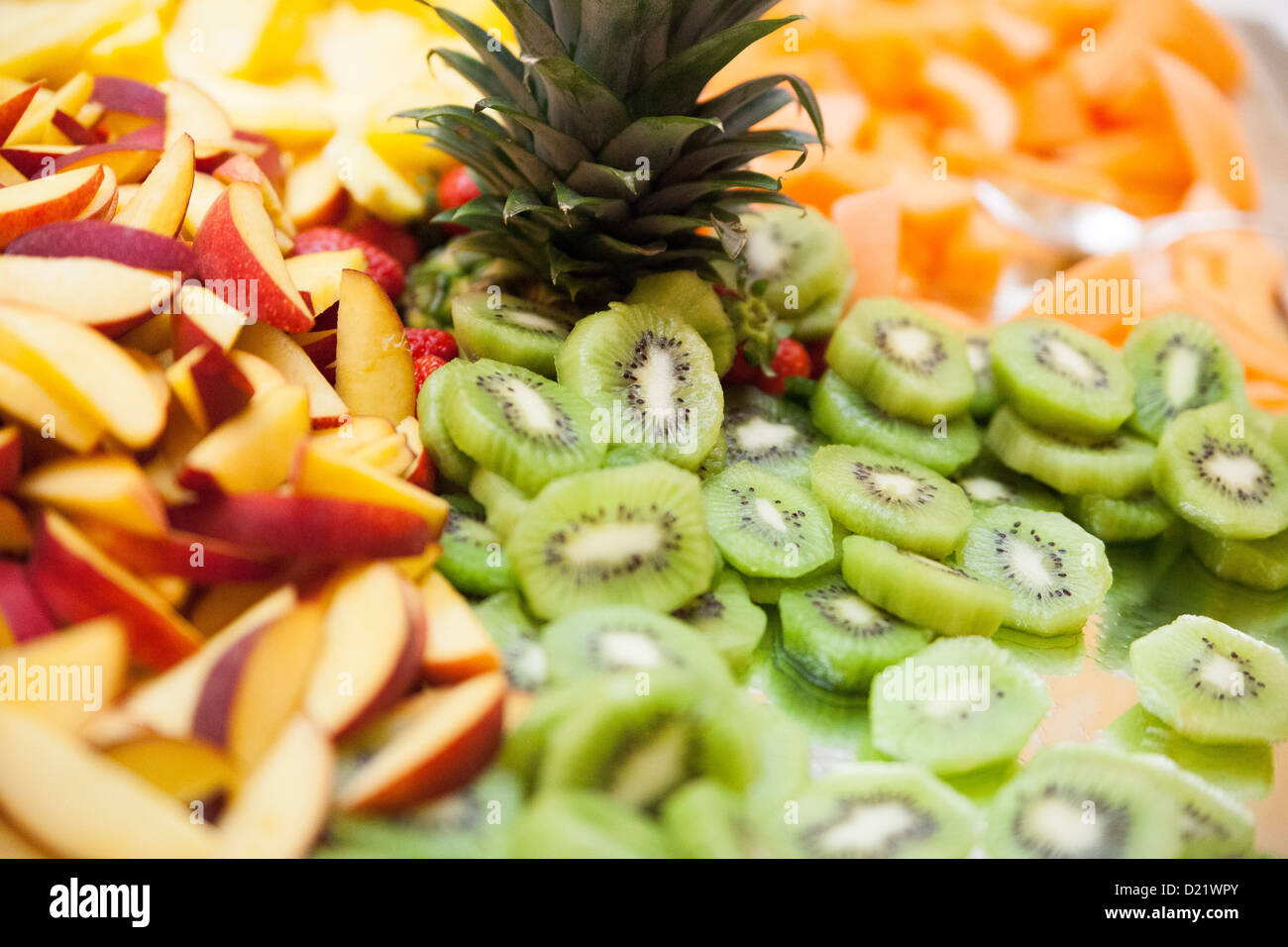 BOX OF FRESH MIXED FRUIT Stock Photo - Alamy