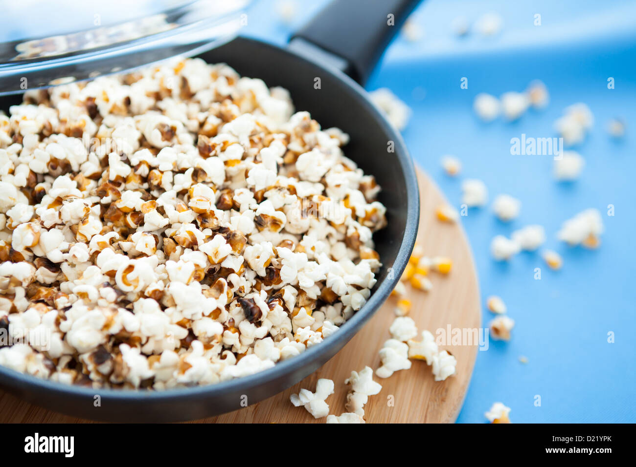 corn kernels in a frying pan, popcorn Stock Photo Alamy