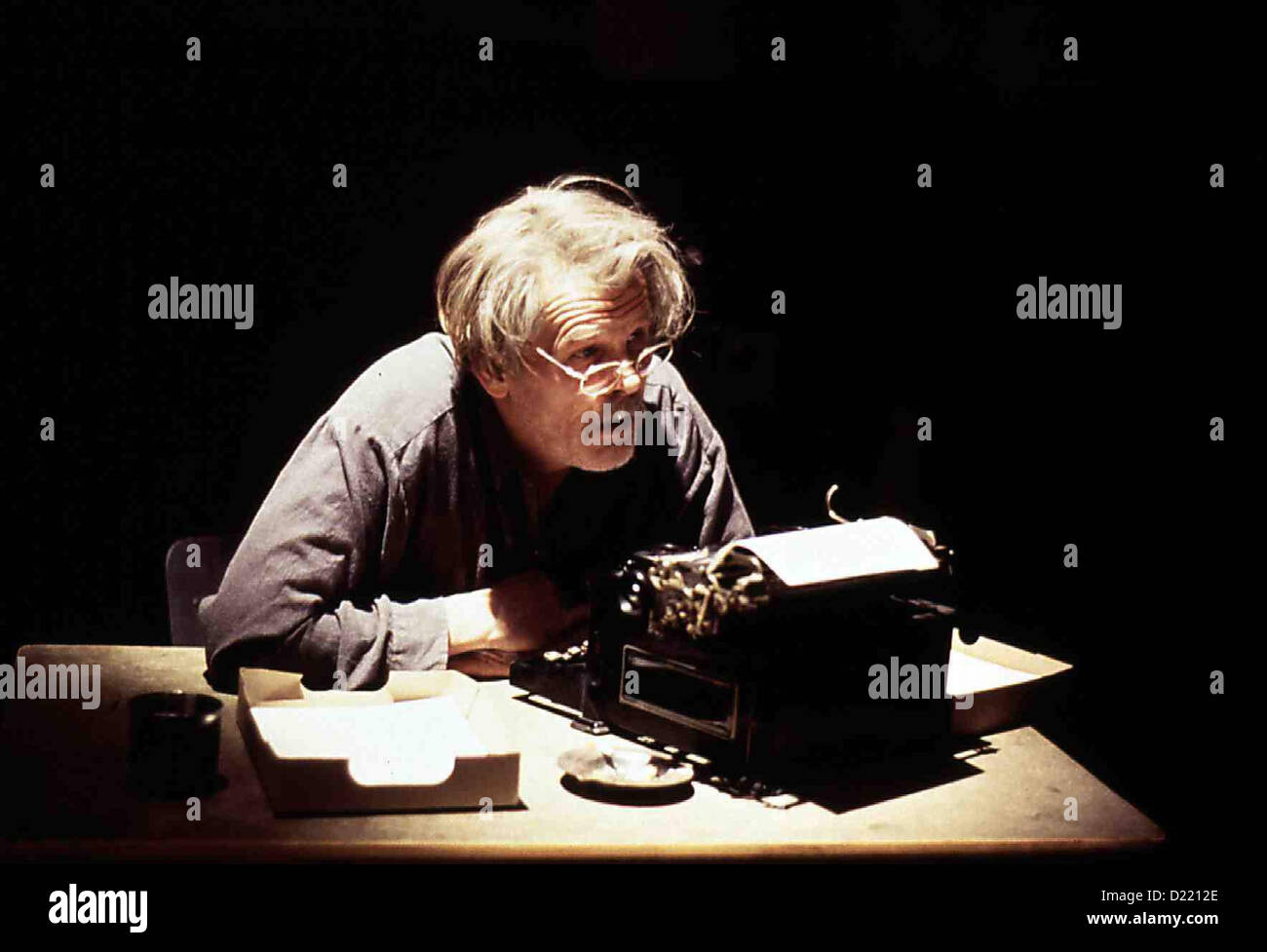 Schatten Der Schuld Mother Night Nick Nolte Howard Campbell (Nick Nolte ...
