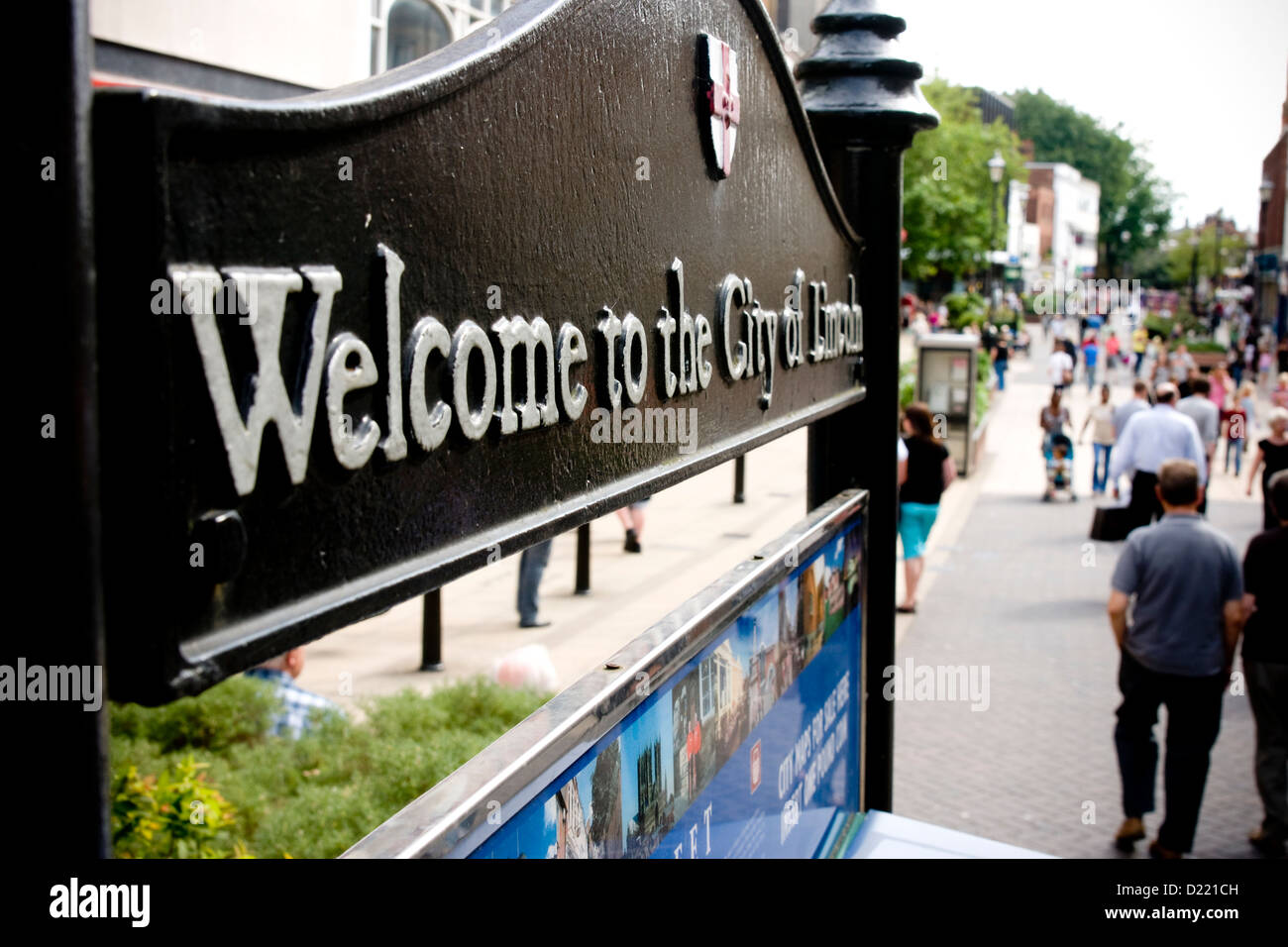 Welcome to Lincoln - Tourist Sign, Lincoln High Street - Tourism Stock Photo