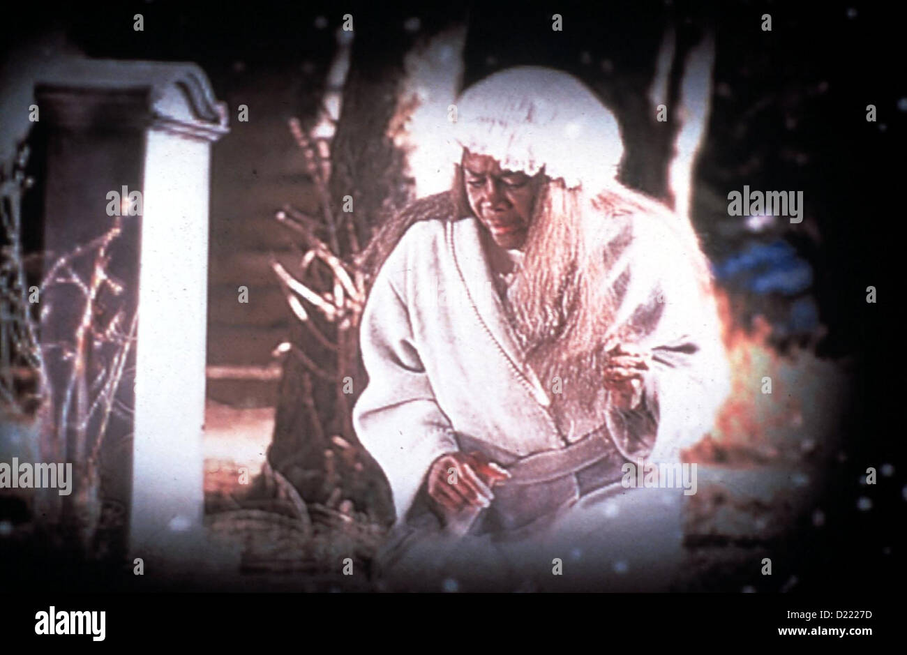 Ms. Scrooge - Ein Wundervoller Engel  Ms. Scrooge  Cicely Tyson Das Weihnachsfest steht vor der Tuer. Jeder ist bemueht Gutes Stock Photo