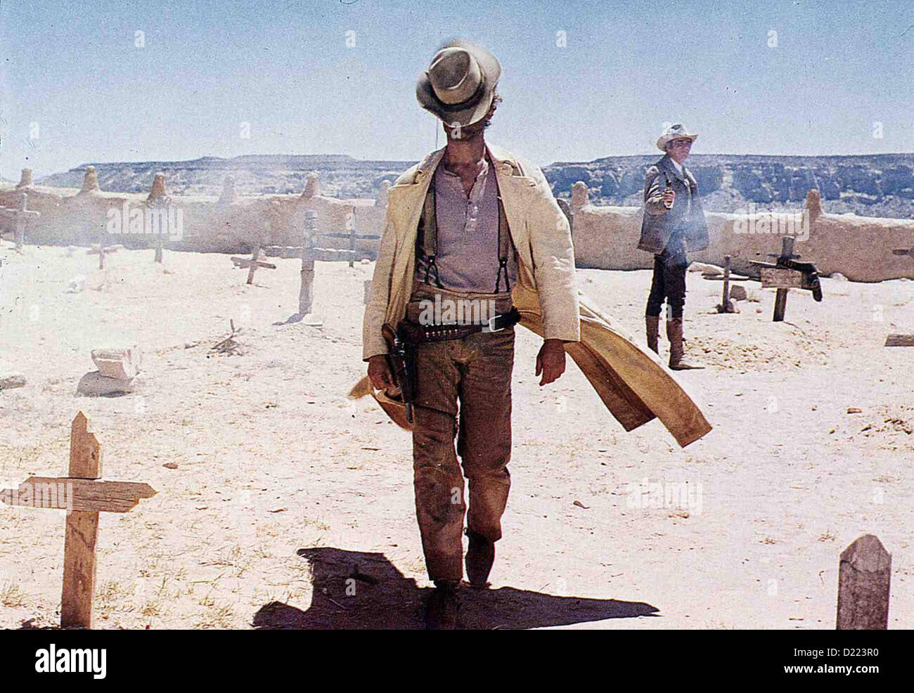 Mein Name Ist Nobody  My Name Is Nobody  Terence Hill, Henry Fonda Nobody (Terence Hill) trifft in New Mexico sein Vorbild, den Stock Photo