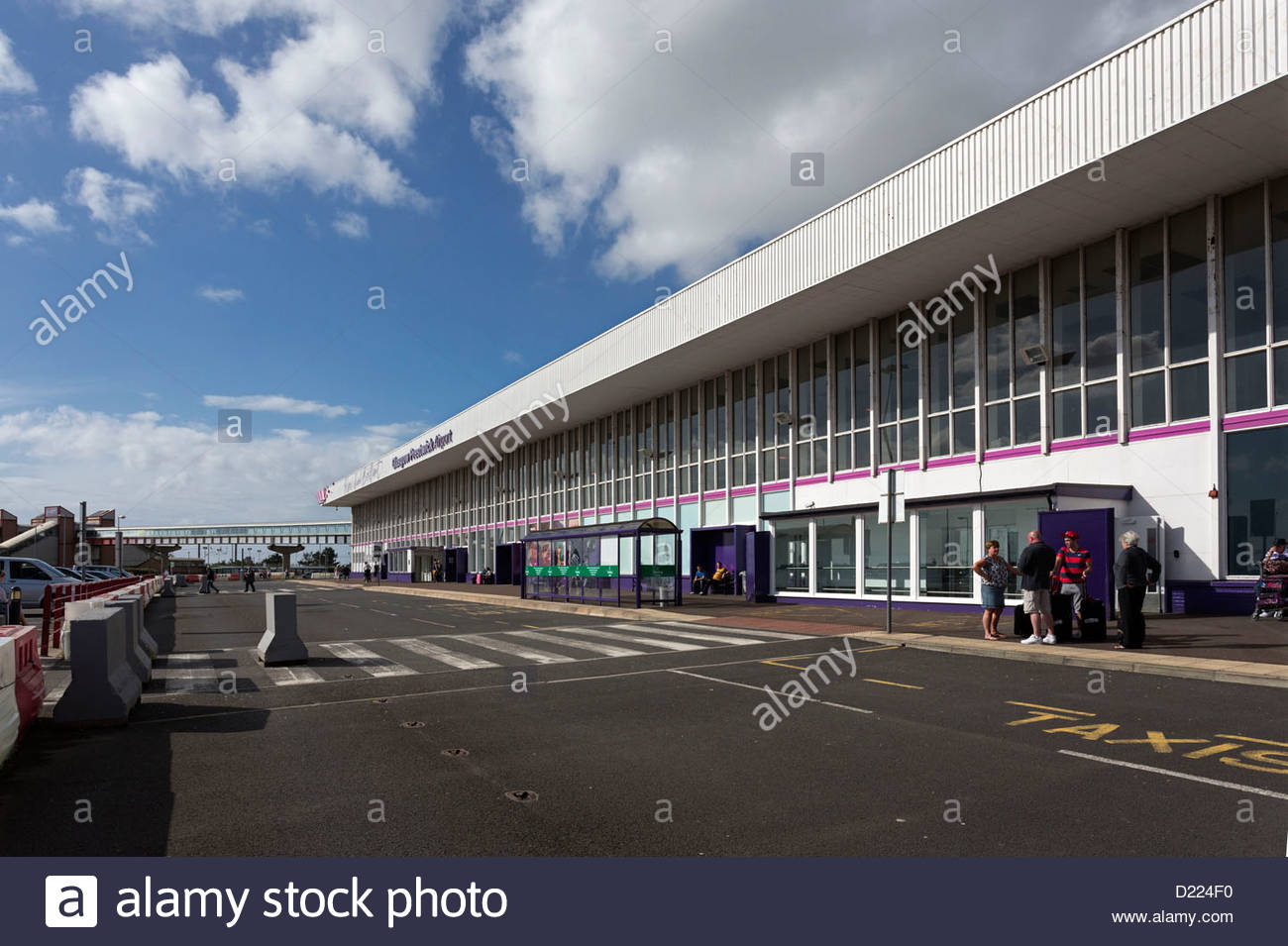 prestwick-glasgow-airport-high-resolution-stock-photography-and-images