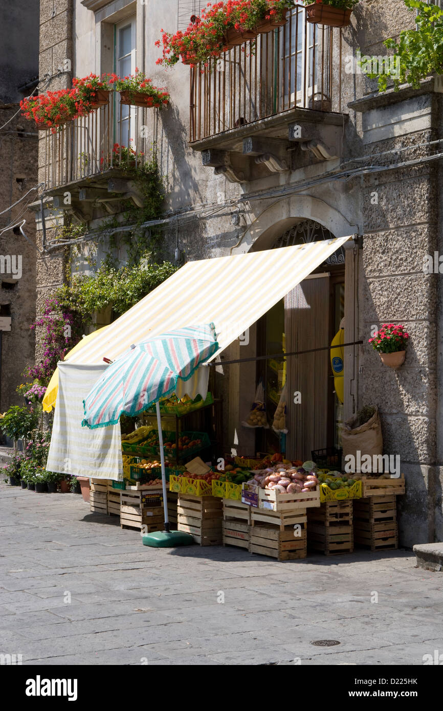 Shop Awnings Stock Photos Shop Awnings Stock Images Alamy Shop Awnings Stock Photos Shop Awnings Stock Images Alamy