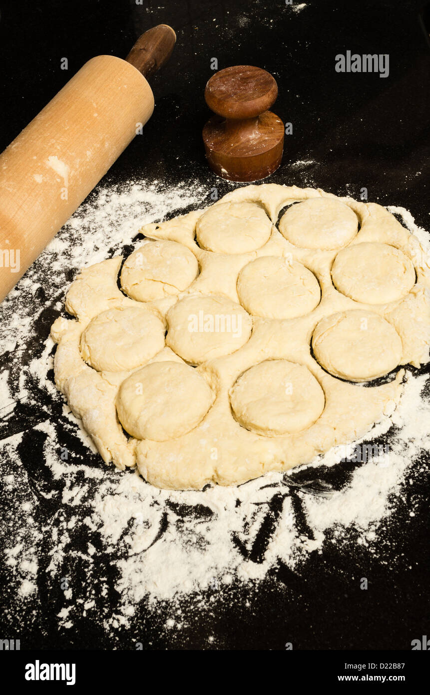 Rolling pin and biscuit cutter with biscuit blanks Stock Photo Alamy