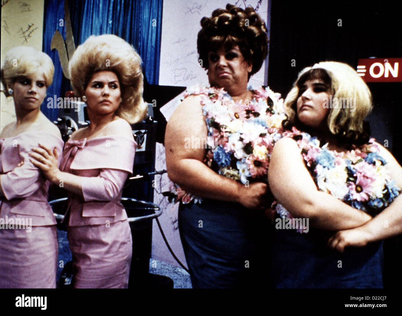 Hairspray  Hairspray  Collen Fitzpatrick, Debbie Harry, Divine, Ricki Lake Velma von Tussle (Debbie Harry, 2vl) hofft, dass Stock Photo