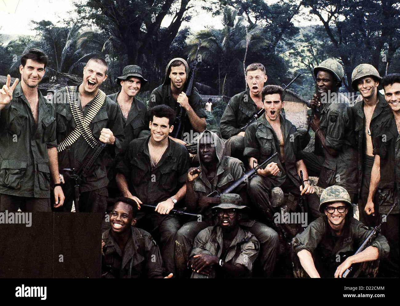 Hamburger Hill Hamburger Hill Szene Noch ahnen die Soldaten nicht, was