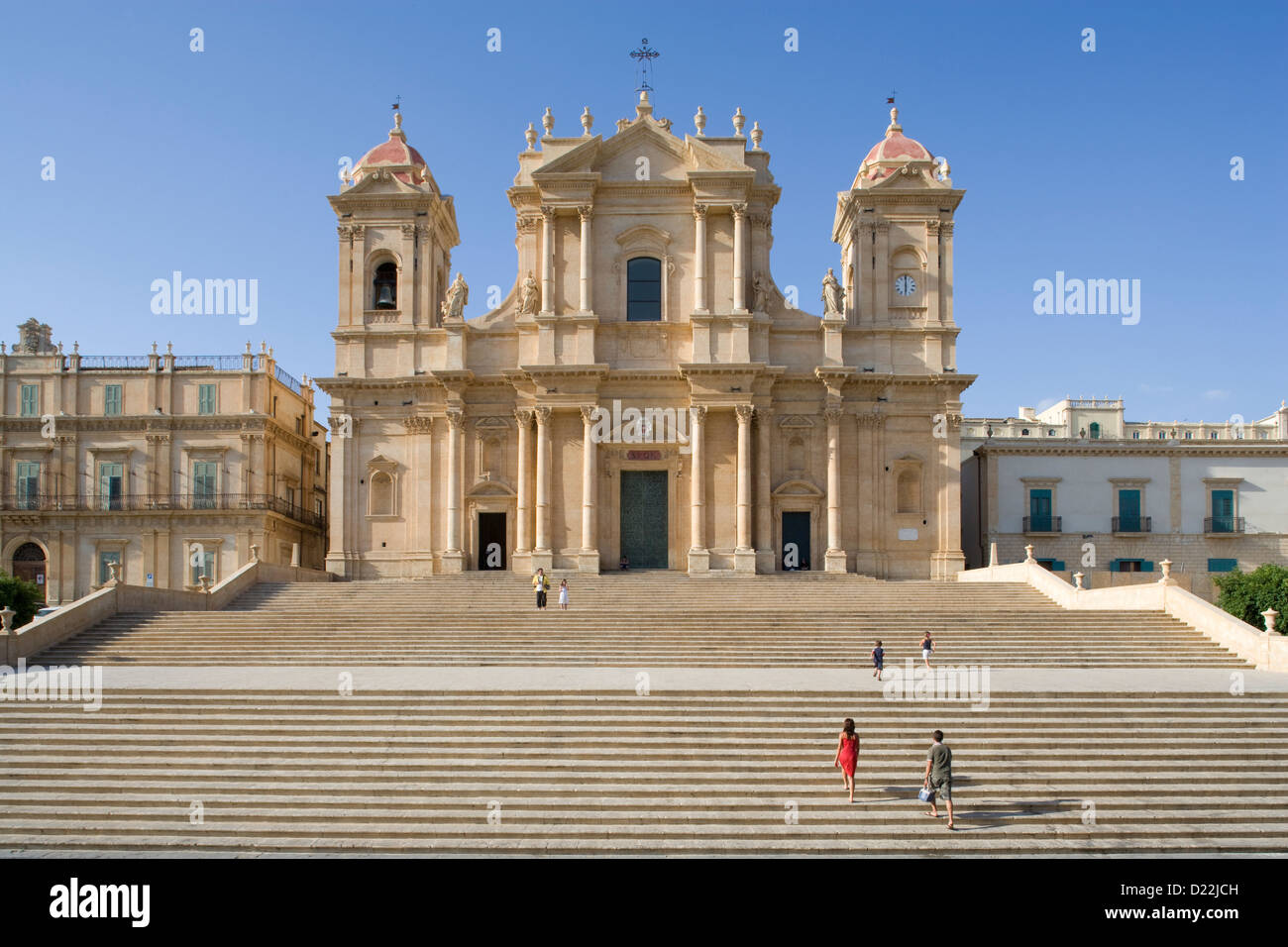 Noto: Piazza Municipio - Duomo Stock Photo - Alamy