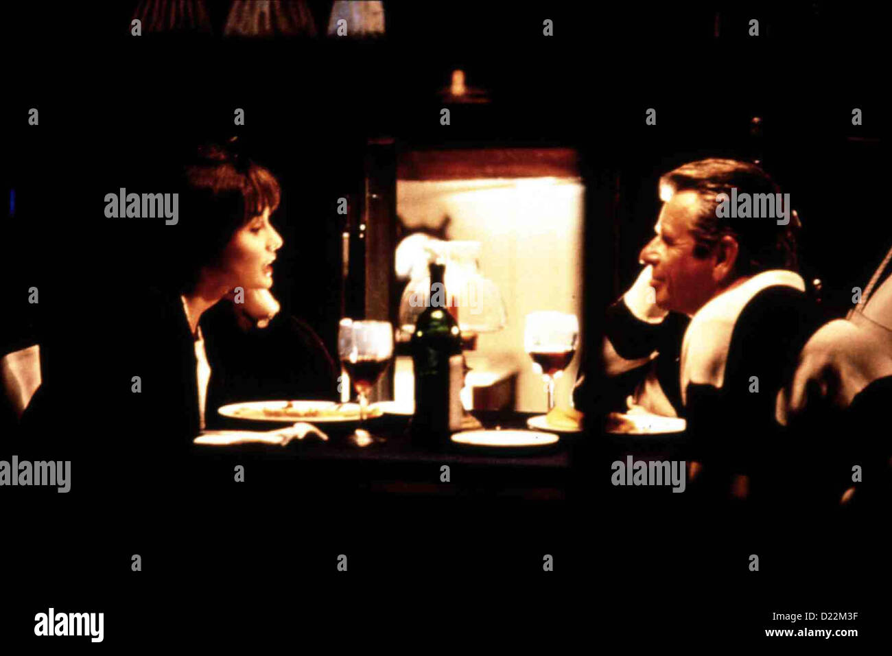 Hoelle Der Leidenschaft Obsessed Shannon Doherty William Devane Lorie Shannen Doherty Und Ed William Devane Werden Ein Stock Photo Alamy