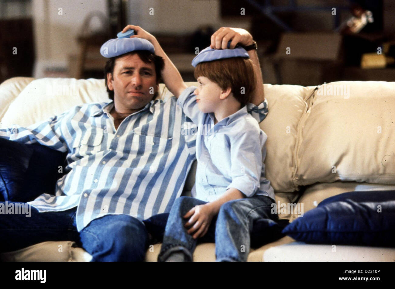 Ein Satansbraten Kommt Selten Allein  Problem Child 2  John Ritter, Michael Oliver Ben Healy (John Ritter) und sein Junior Stock Photo