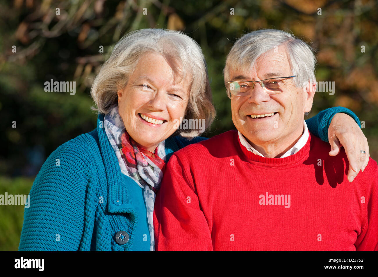Happy senior couple in nature Stock Photo - Alamy