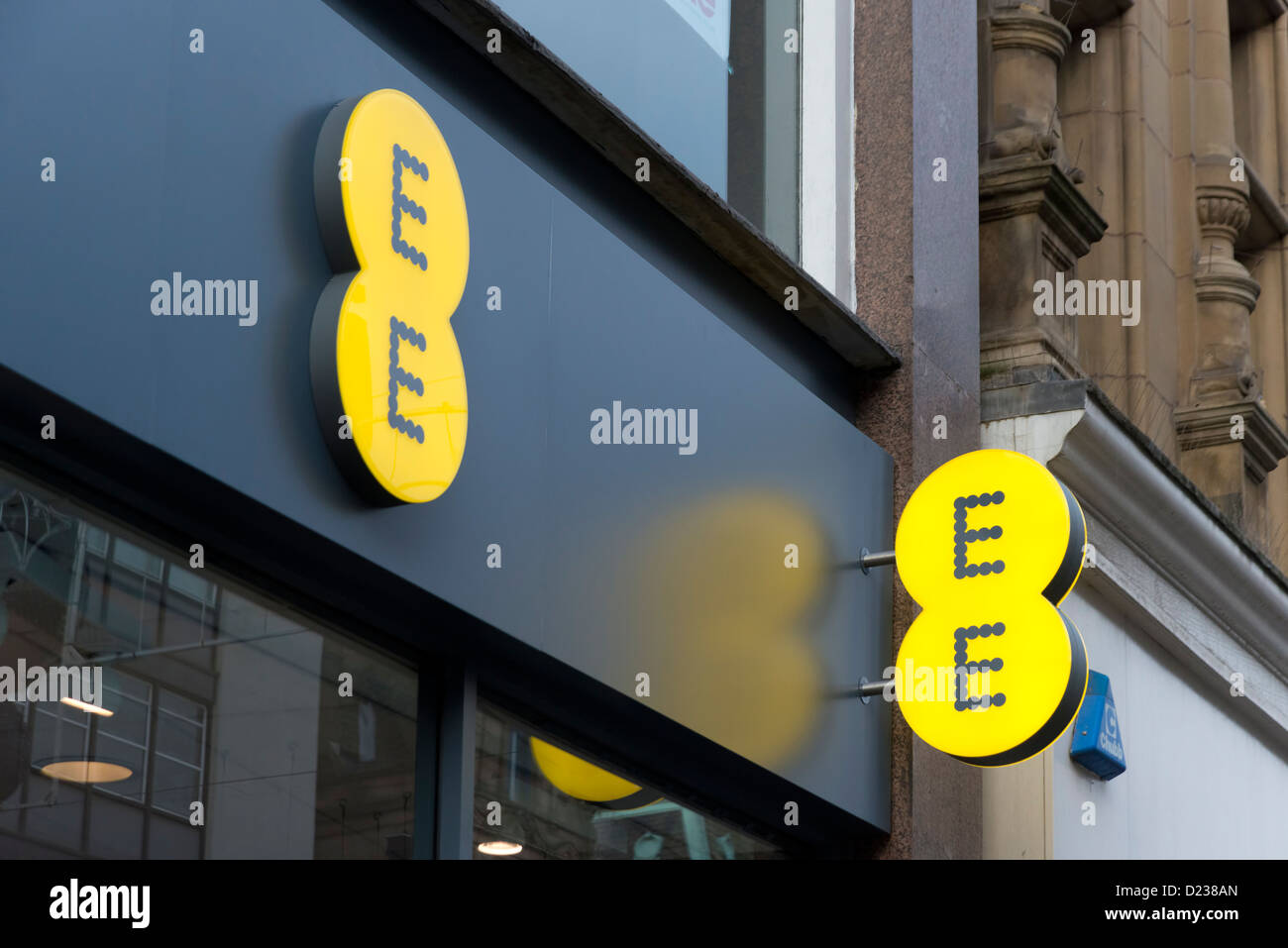 EE Mobile Phone Shop exterior Stock Photo Alamy