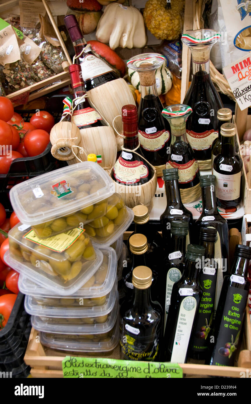 Condiments Shop High Resolution Stock Photography and Images Alamy