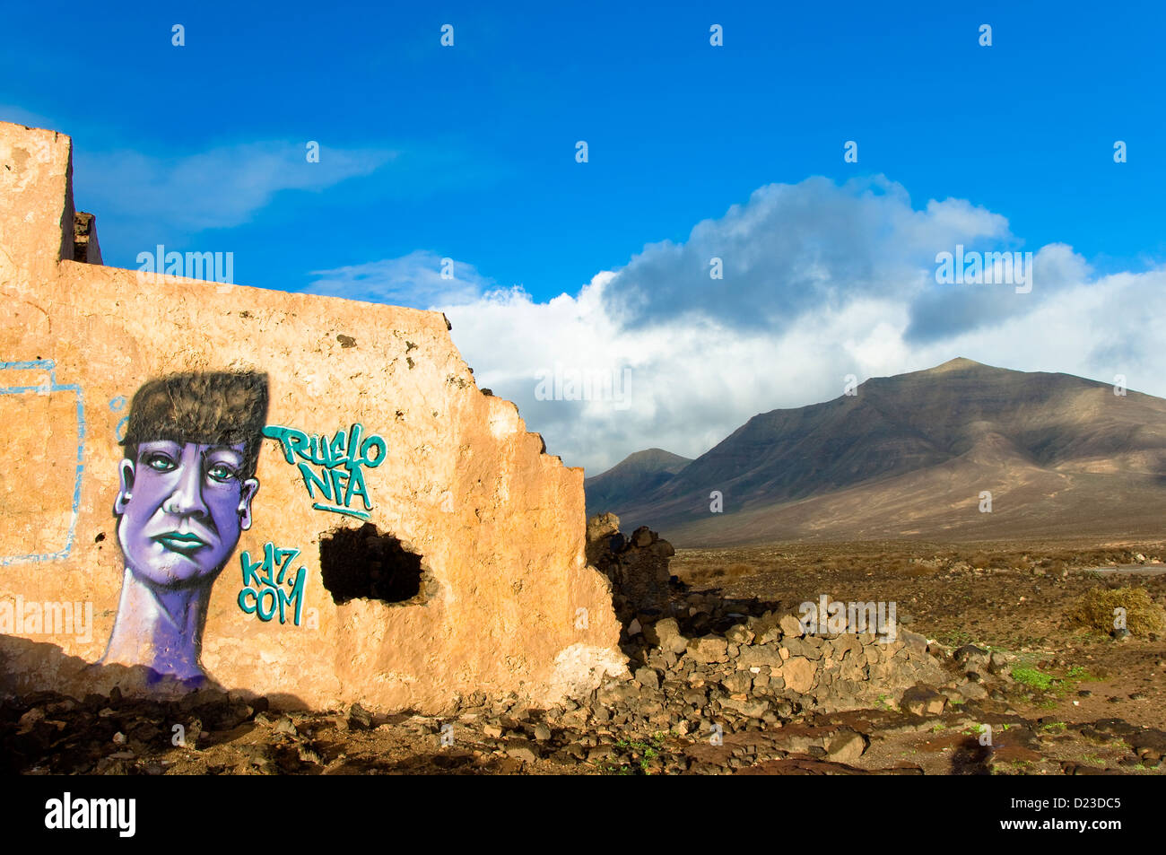 Derelict House near Papagayo Beach, Lanzarote, Canary Islands, Spain Stock Photo Alamy