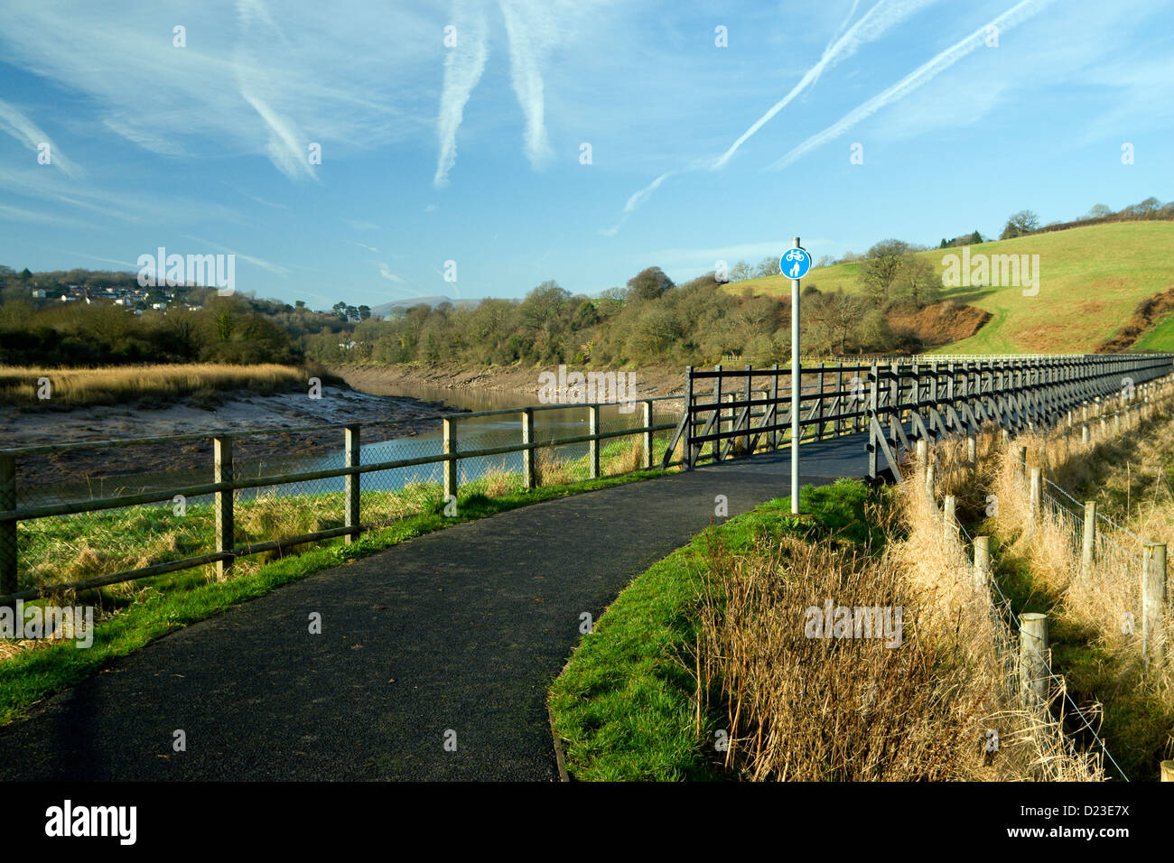 sustrans route 88 cycle path besides river usk between caerleon and newport monmouthshire wales uk Stock Photo