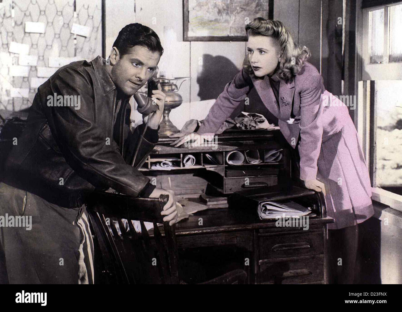 Saboteure   Saboteur   Barry Kane (Robert Cummings), Patricia Martin (Priscilla Lane) *** Local Caption *** 1942  -- Stock Photo