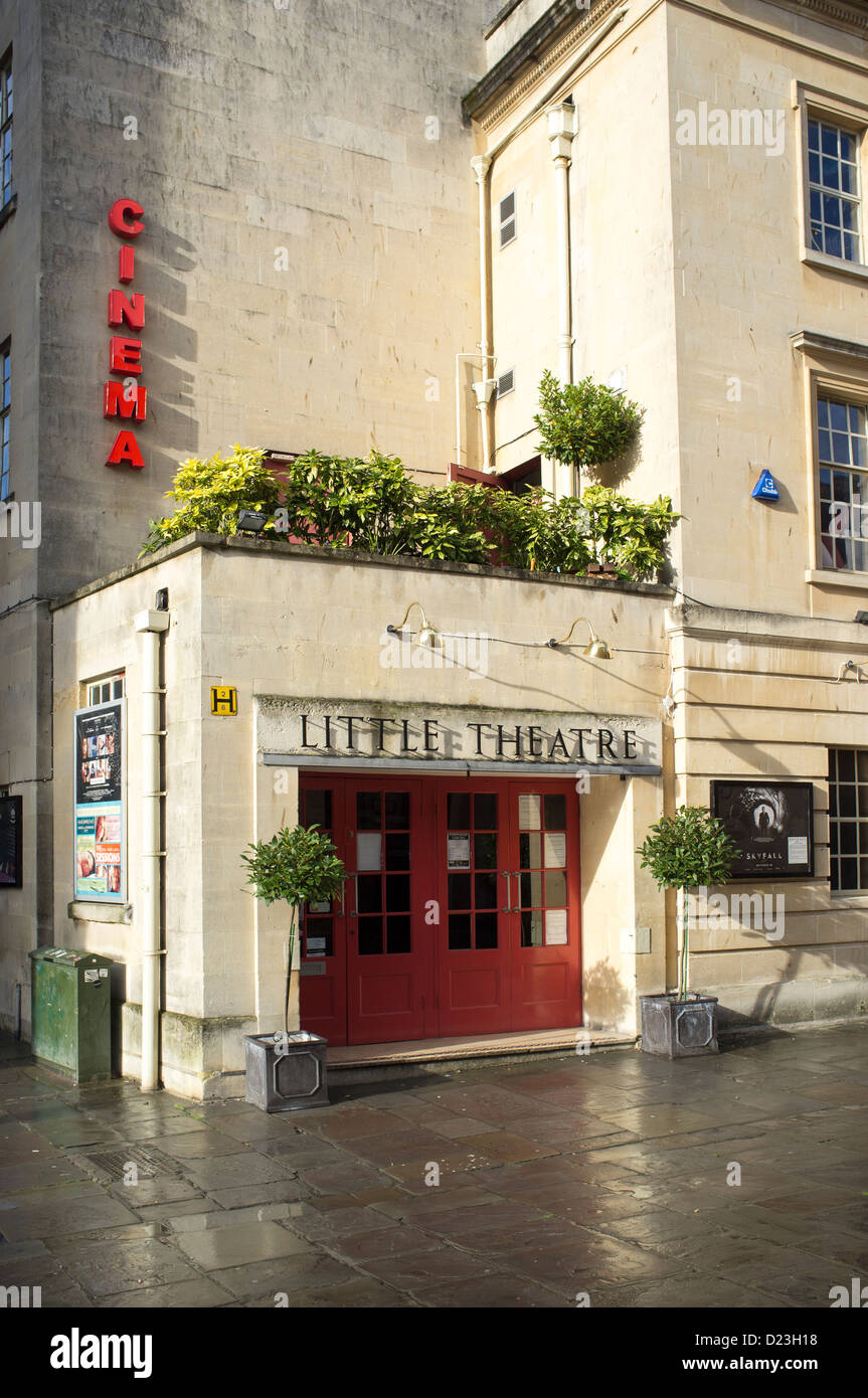 Little theatre cinema hi-res stock photography and images - Alamy