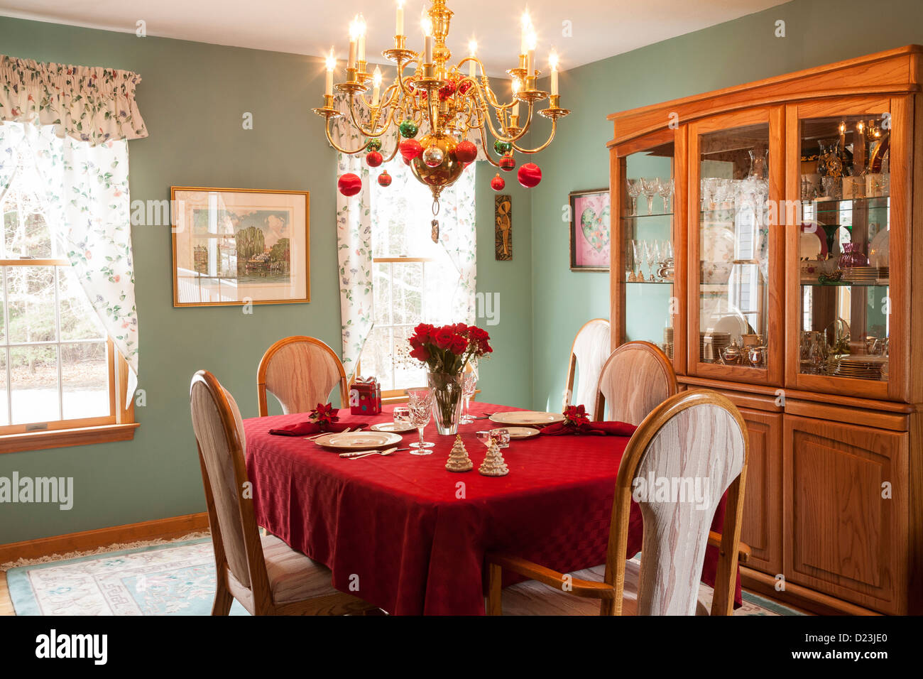 Luxury Dining Room In Upscale Home Stock Photo Alamy