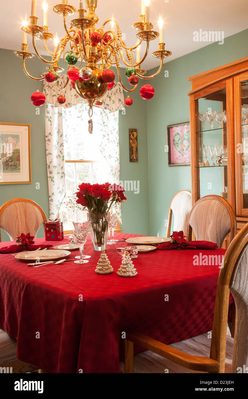 Luxury Dining Room In Upscale Home Stock Photo - Alamy
