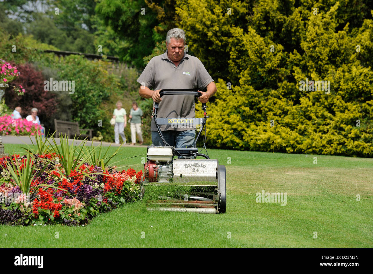 Cylinder mower hi-res stock photography and images - Alamy