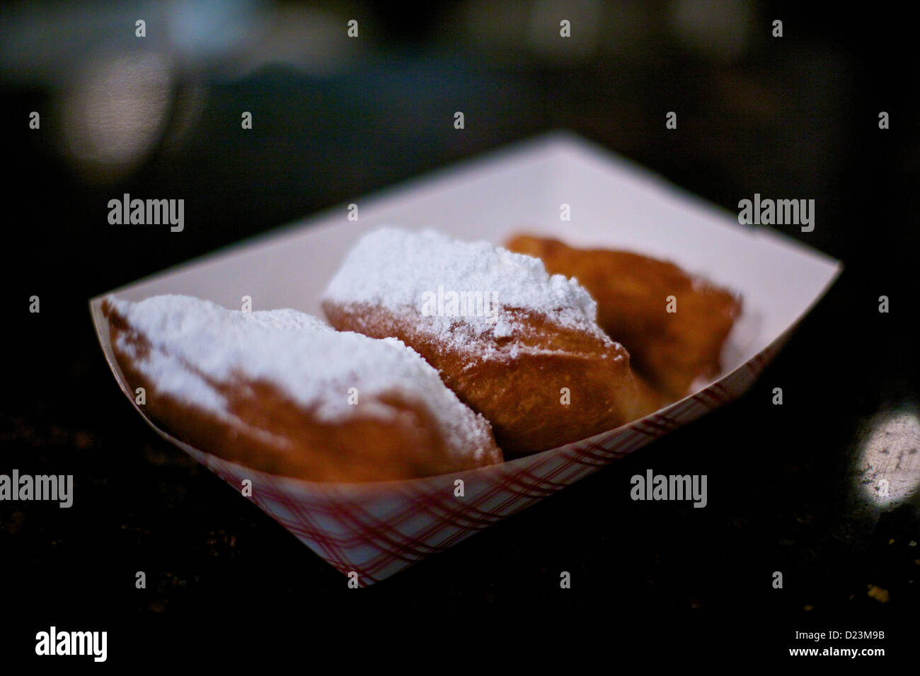 covered in powdered sugar Stock Photo Alamy