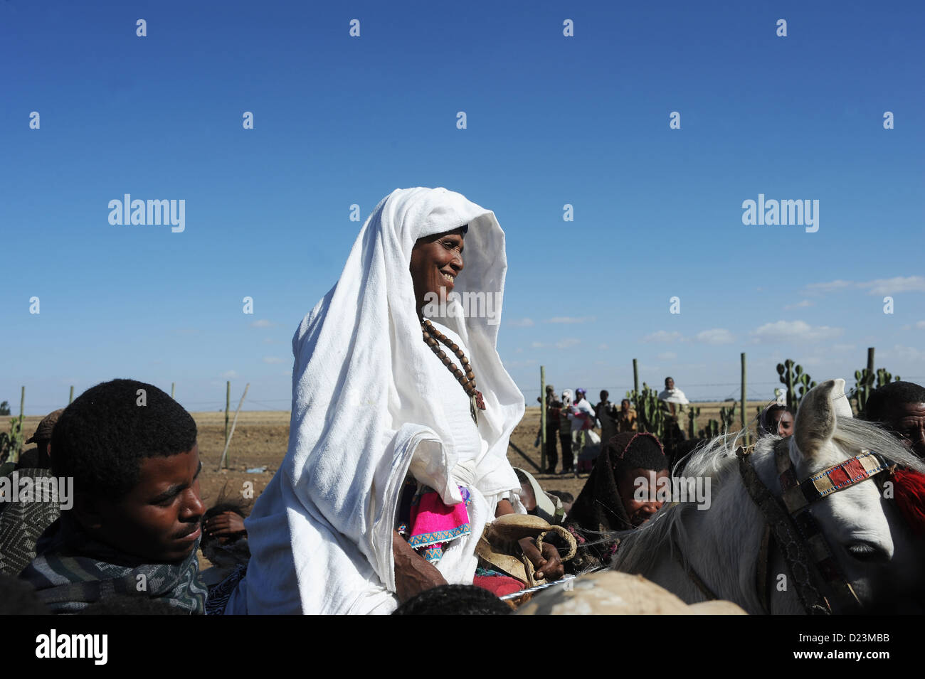 Ethiopia woman horse hi-res stock photography and images - Alamy