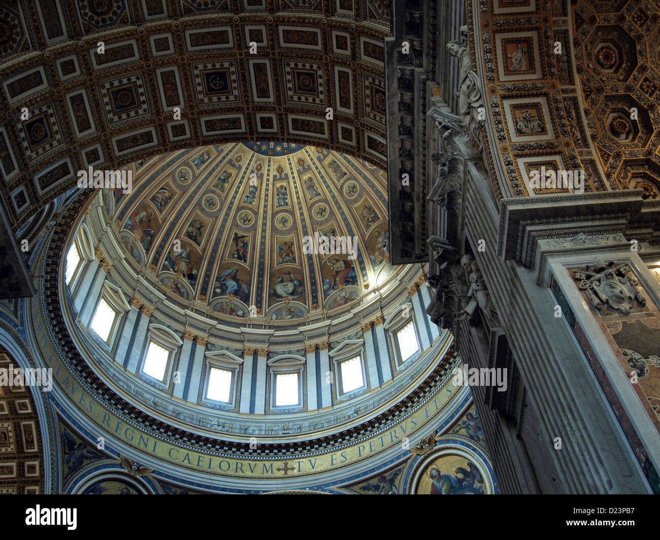 Main Dome pillar of Saint Peter's Basilica Stock Photo Alamy