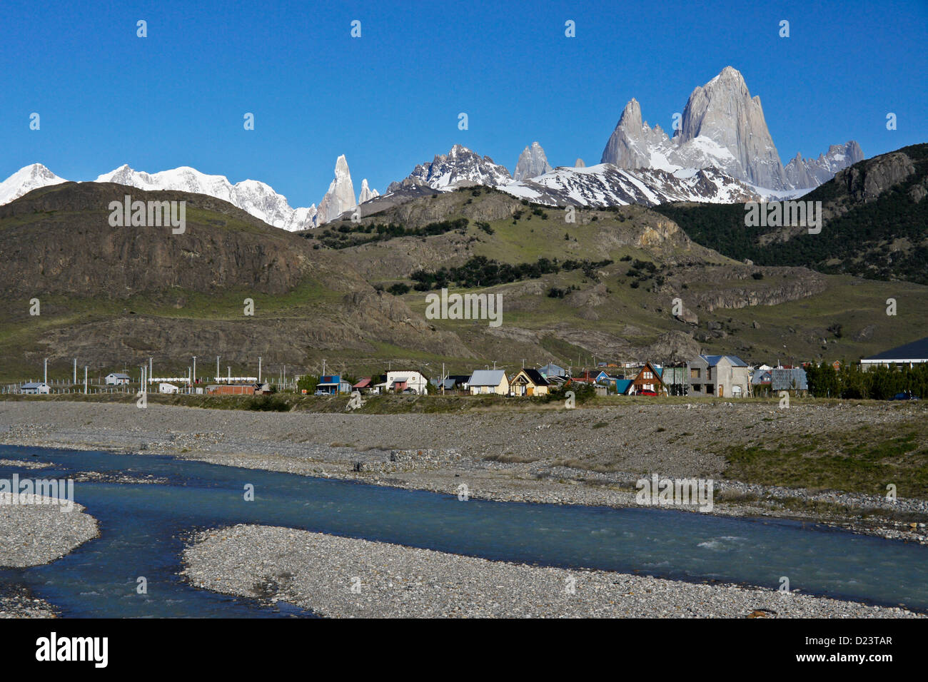 Fitz Roy Range of Andes Mountains and Rio de las Vueltas, El Chalten, Los Glaciares NP, Patagonia, Argentina Stock Photo