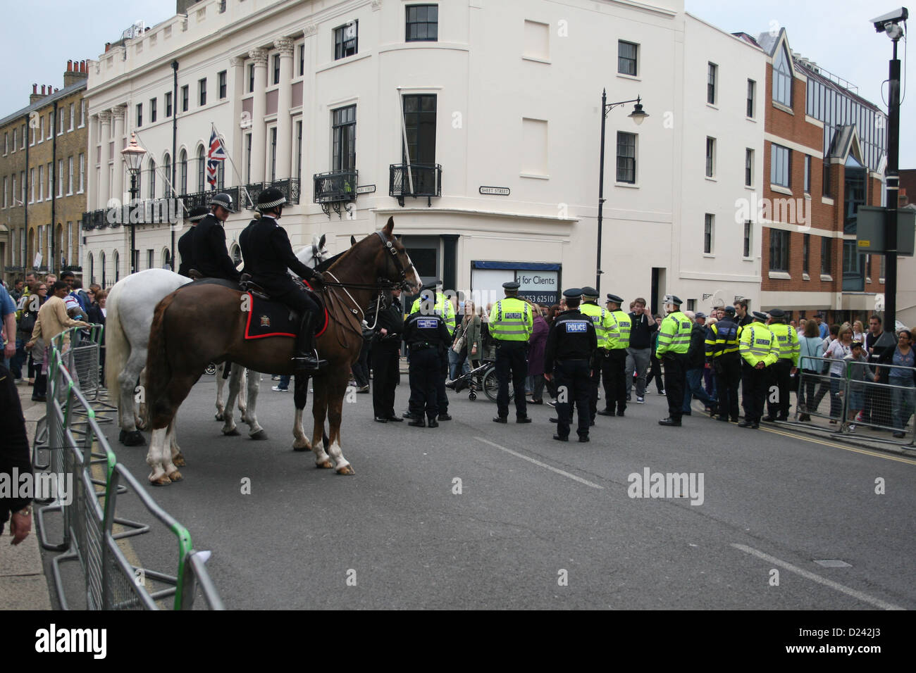 POLICE HORSES CROWD CONTROL WINDSOR 2012 Stock Photo