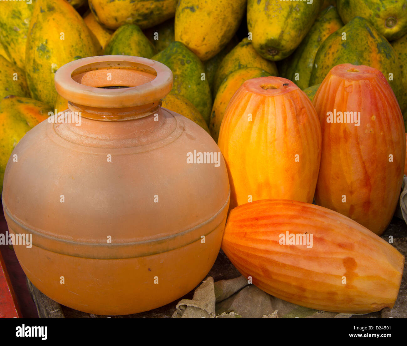 Papaya for sale hires stock photography and images Alamy