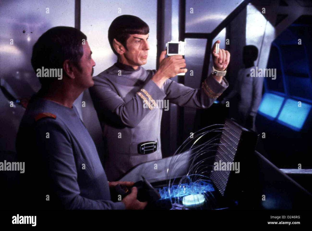 Star Trek - Der Film  Star Trek: Motion Picture  James Doohan, Leonard Nimoy Scotty (James Doohan,l) und Mr. Spock (Leonard Stock Photo