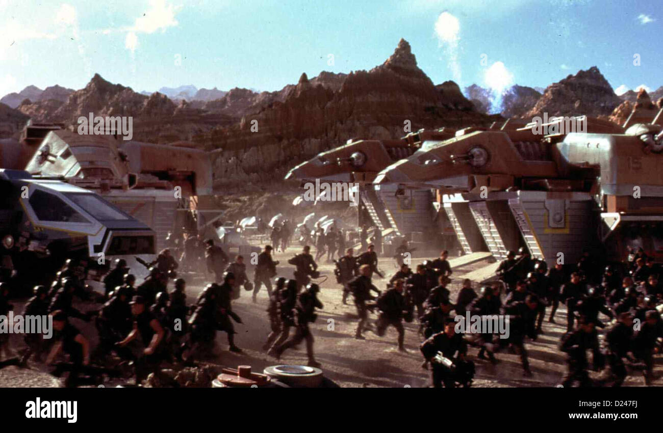 Starship Troopers  Starship Troopers  Auf dem Planeten Tango Urilla bereiten die Truppen der Mobilen Infantry einen Angriff auf Stock Photo