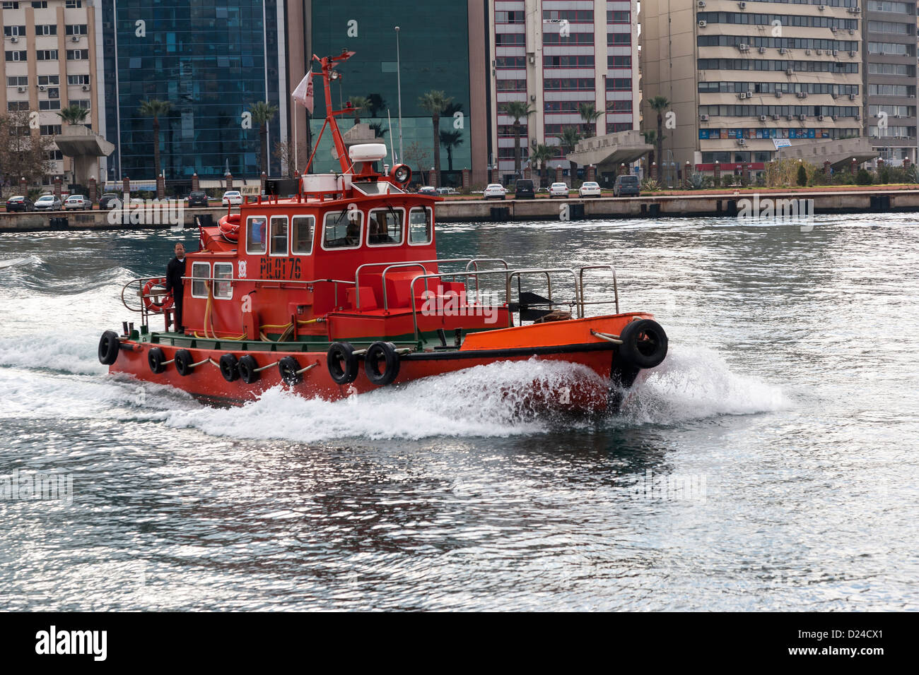 Wave cutter at bow hi-res stock photography and images - Alamy