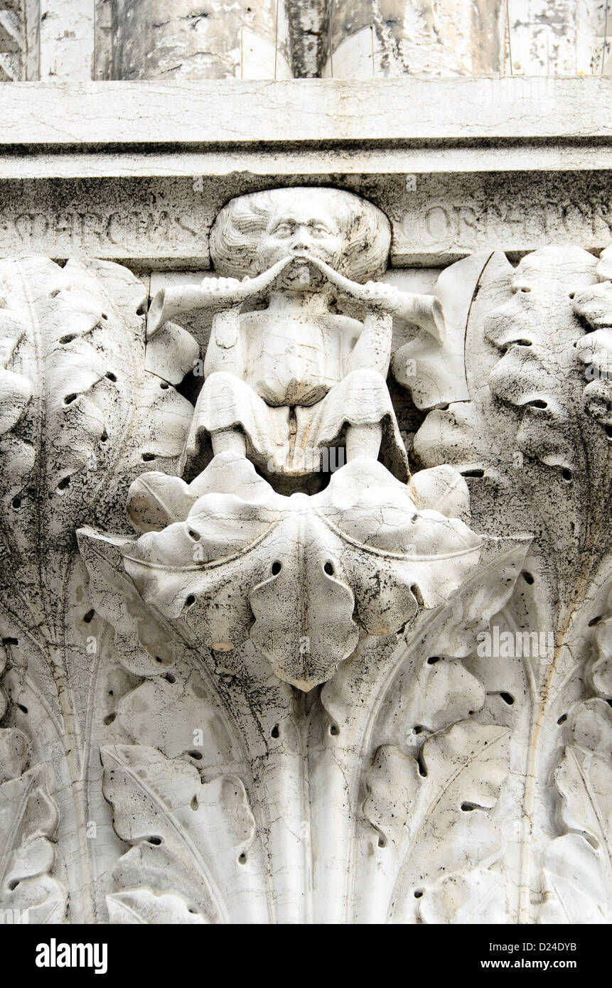 Column doges palace venice italy hi-res stock photography and images ...