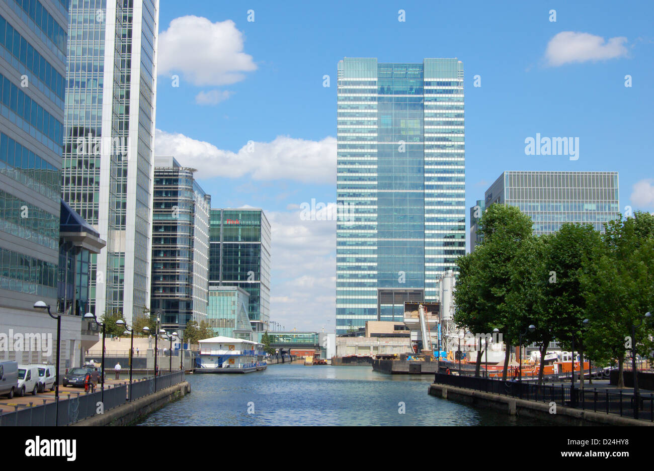 Office buildings at Canary Wharf in London, England Stock Photo - Alamy