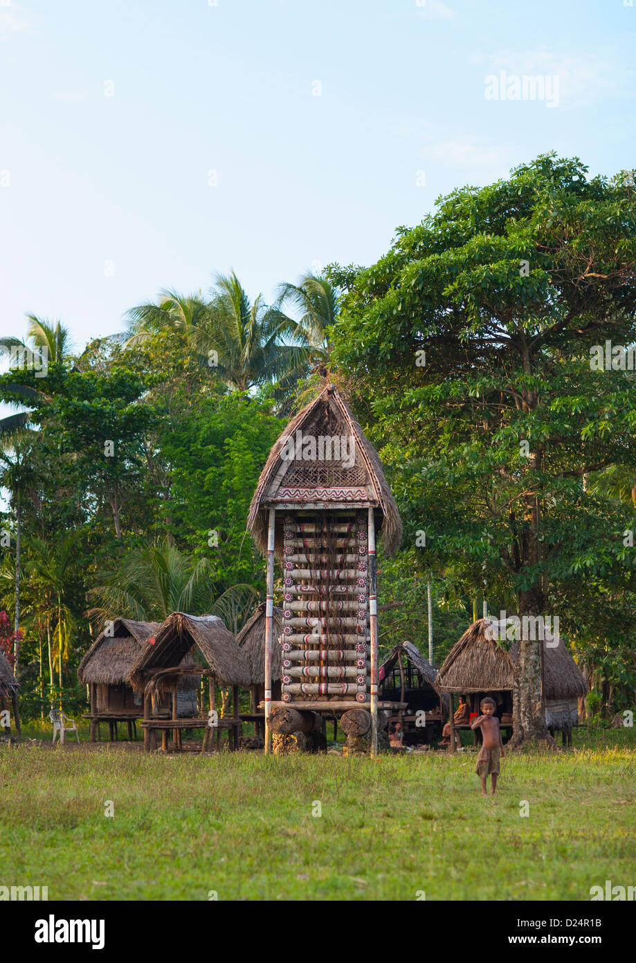 Yam House, Trobriand Islands, Papua New Guinea Stock Photo Alamy