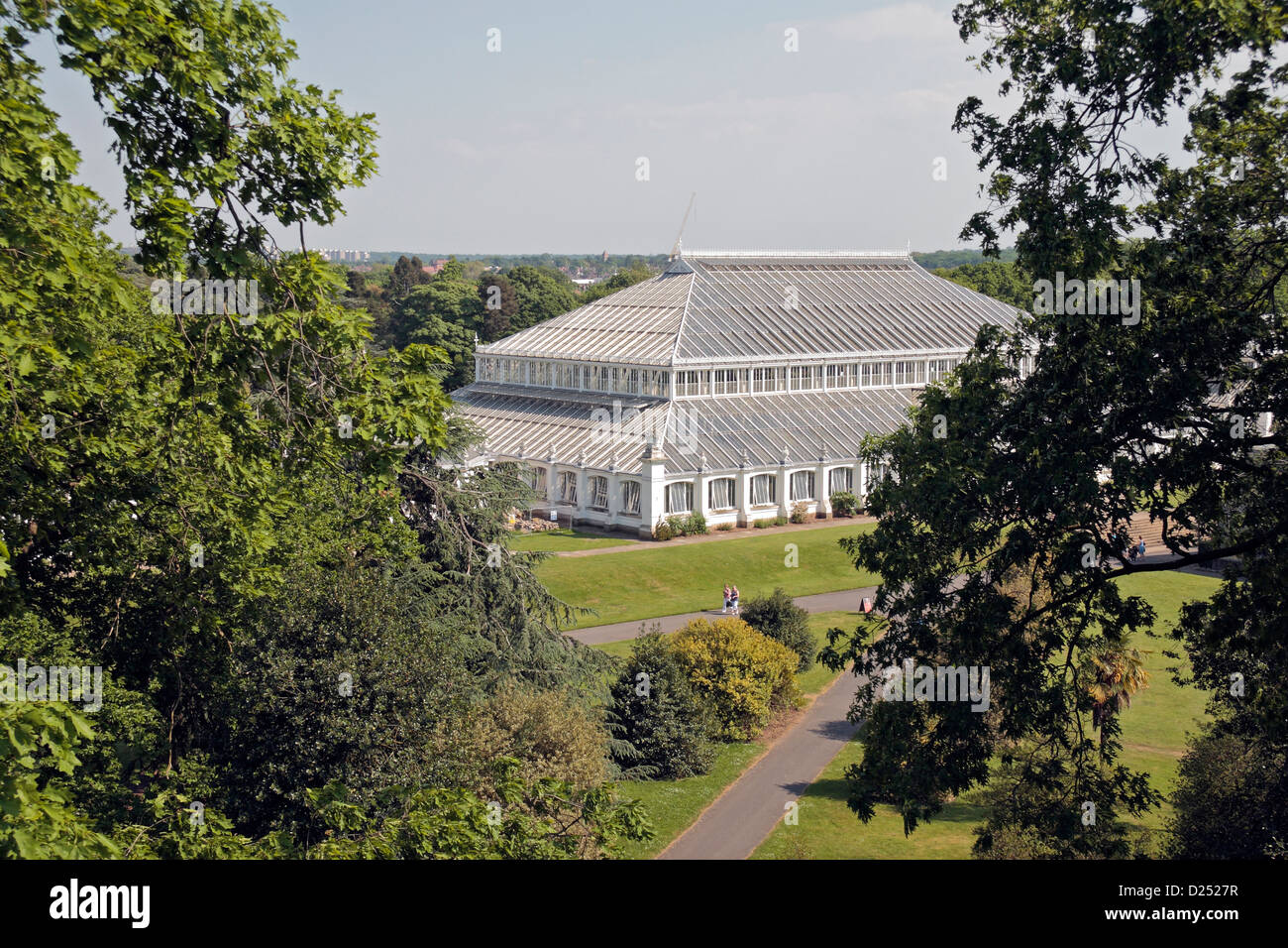The Temperate House viewed from the Rhizotron and Xstrata Treetop Walkway, Royal Botanic Gardens, Kew, England. Stock Photo