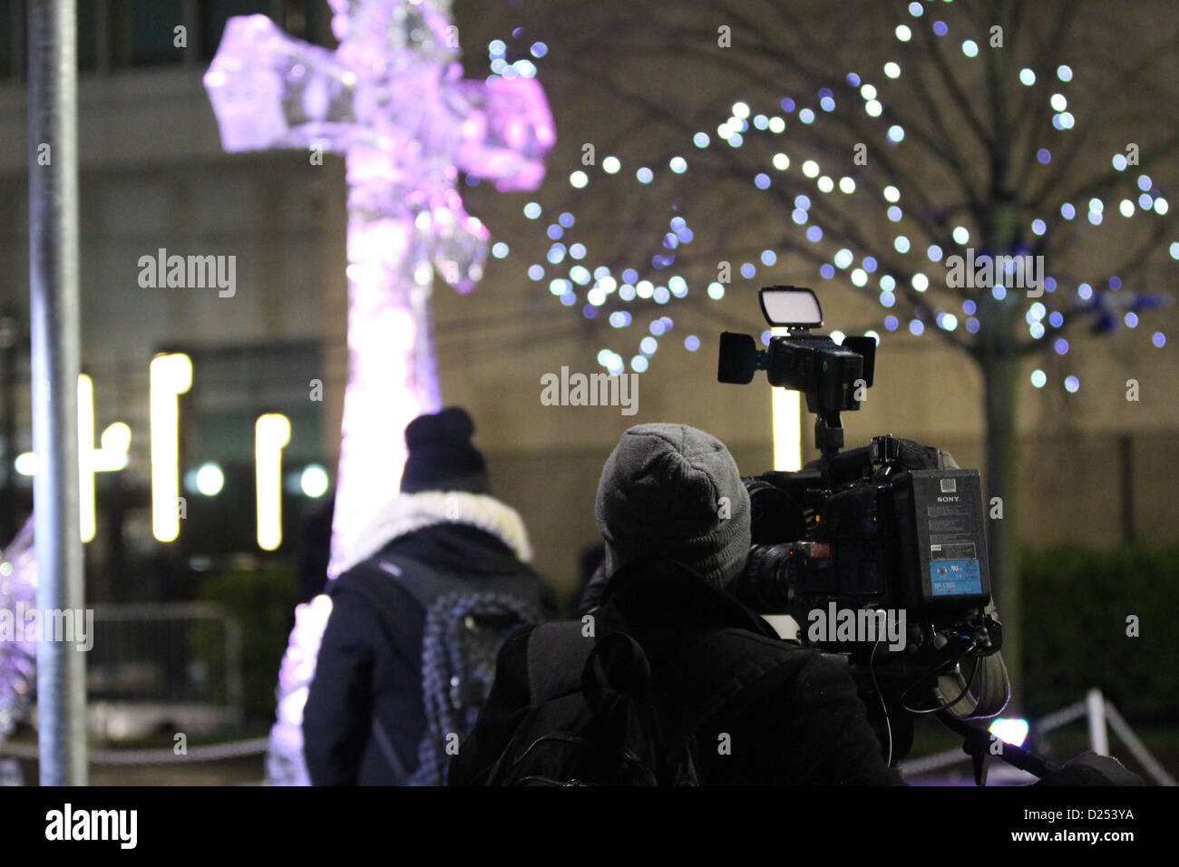 London Ice Sculpting Festival at Canary Wharf 2013 Stock Photo - Alamy