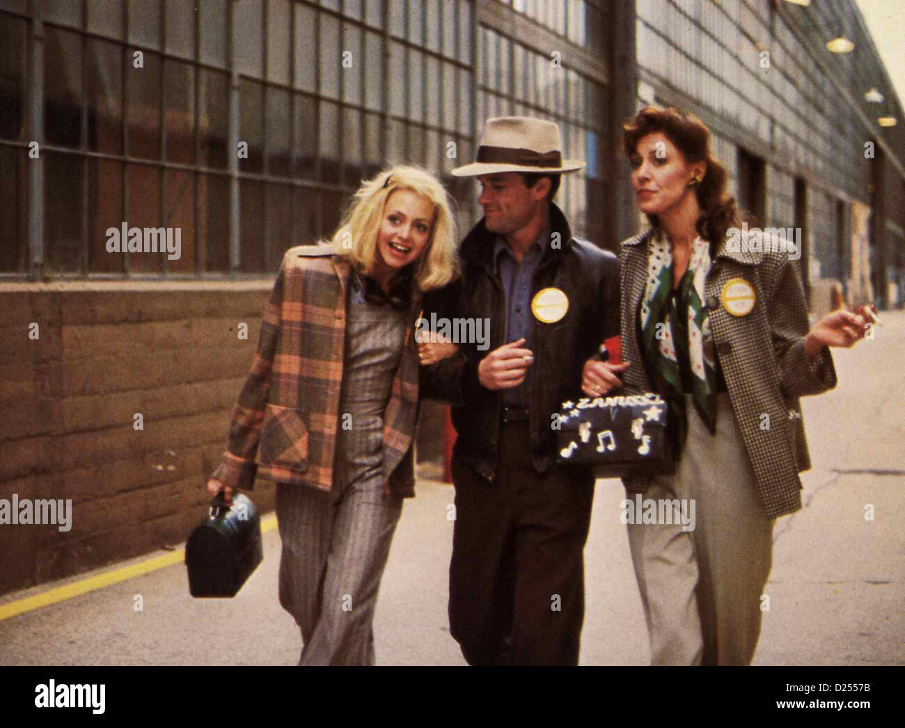 Goldie hawn kurt russell swing shift hi-res stock photography and images -  Alamy