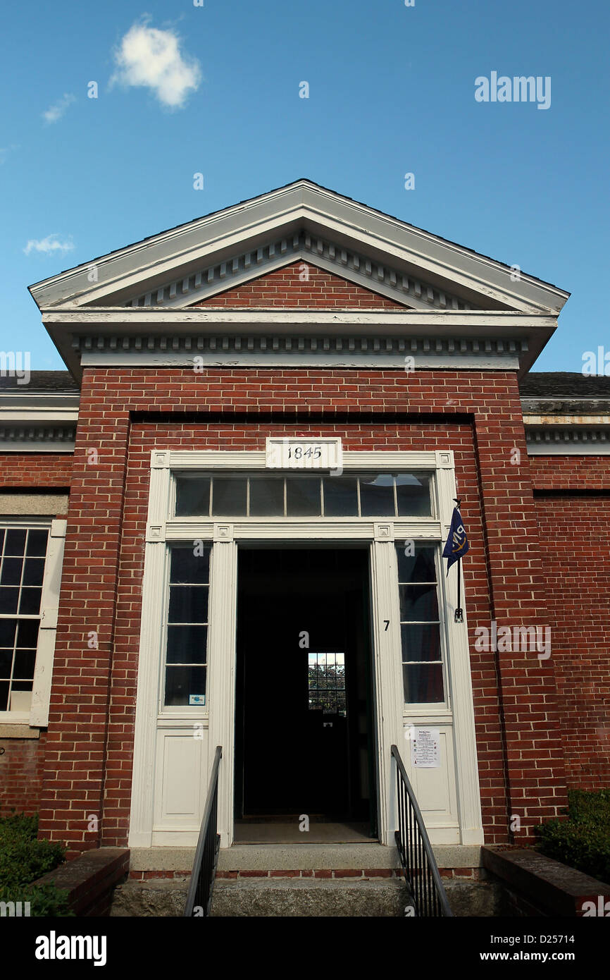 Brick entrance hall High Resolution Stock Photography and Images Alamy