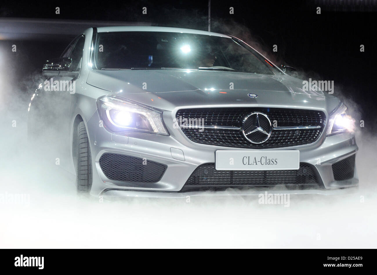 Mercedes benz cla class hi-res stock photography and images - Alamy