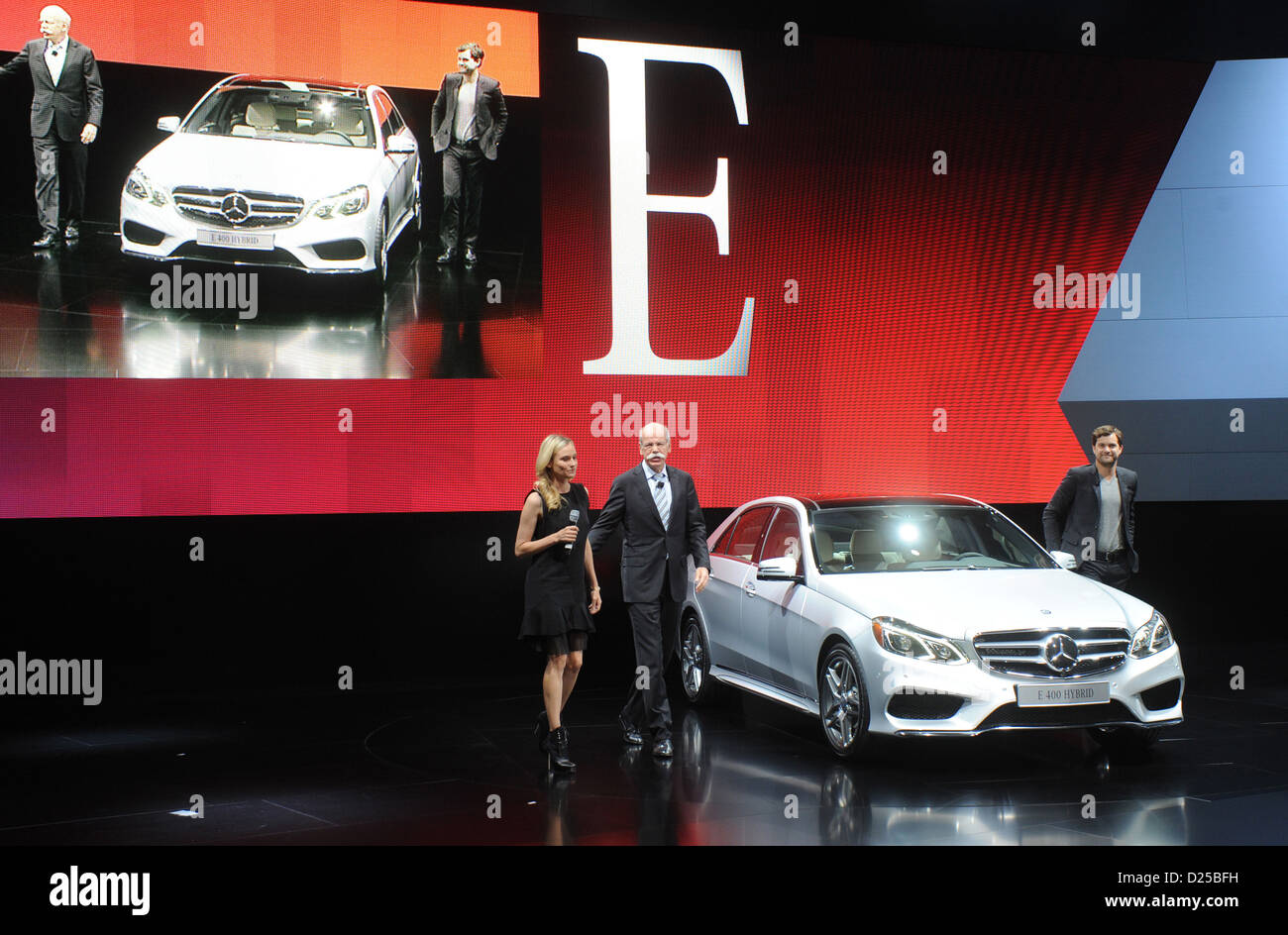 CEO of Daimler and director of Mercedes-Benz Cars Dieter Zetsche (C) presents the new Mercedes-Benz E class with Diane Kruger and her boyfriend Joshua Jackson on the first press day at the North American International Auto Show (NAIAS) in a hotel in Detroit, USA, 14 January 2013. The show is open to press and sellers on 14 January and is open to the public on 19 until 27 January. Photo: ULI DECK Stock Photo