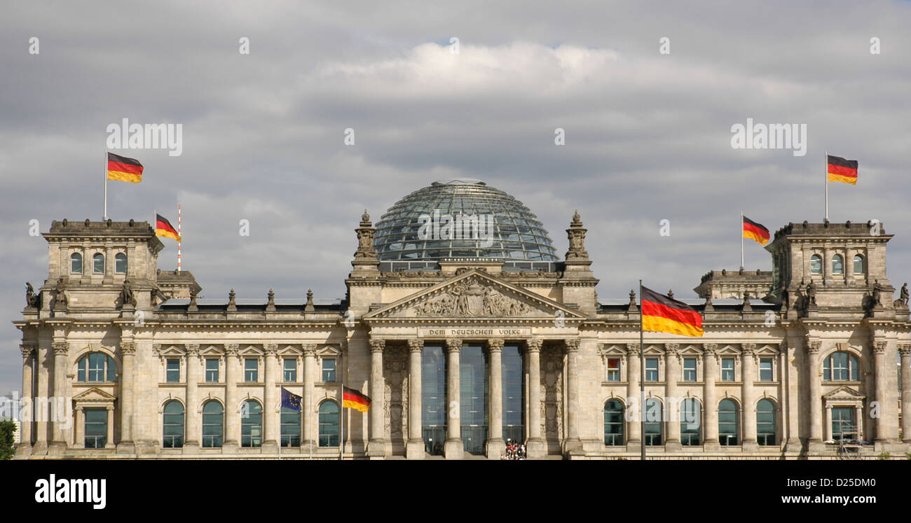 Germany. Berlin. German Parliament in the Reichstag building. By Paul Wallot and  Norman Foster. Exterior. Stock Photo
