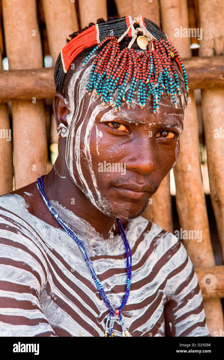 Portrait of a Karo tribesman at the village of Kolcho in the Lower Omo Valley, Southern Ethiopia, Africa. Stock Photo