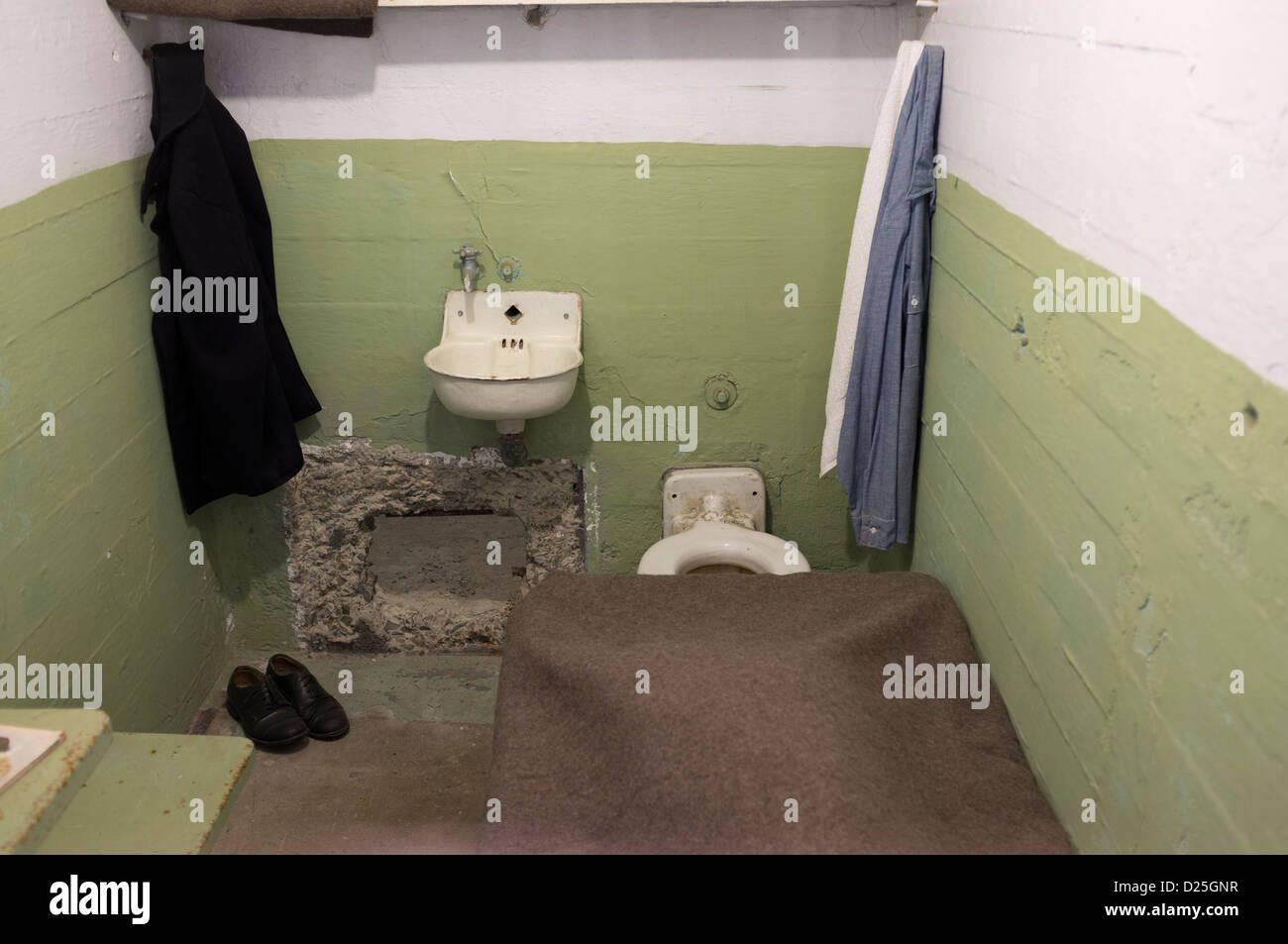 Alcatraz prison cell with hole in wall from which a prisoner was thought to have escaped Stock Photo